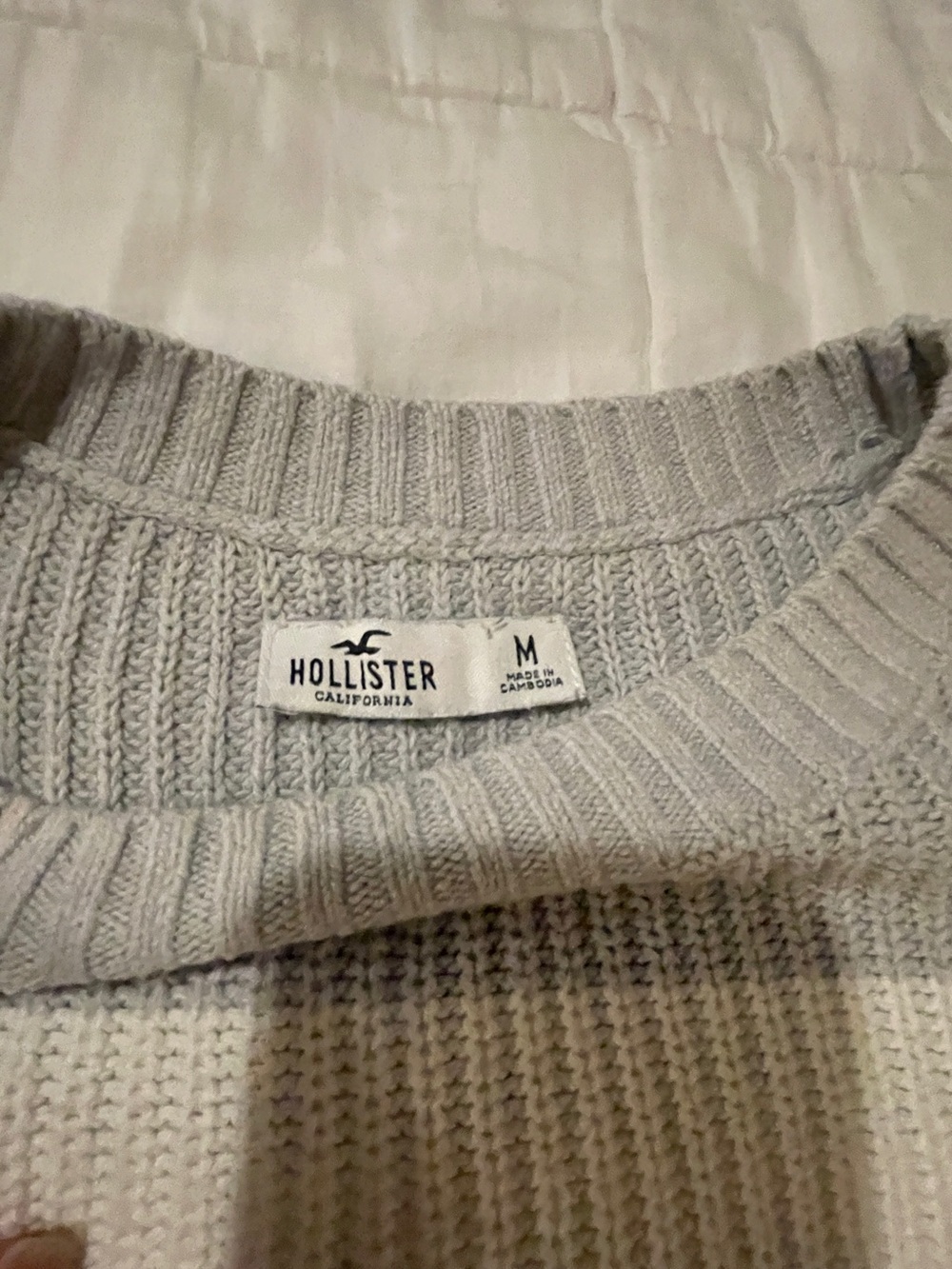 Hollister women oversized Crewneck Sweater in pastel colors